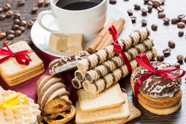 Kekse auf dem Tisch — Stockfoto