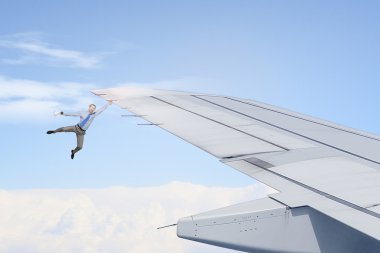 Yüksekten uçuyor. Karışık teknik