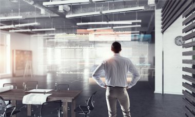 Modern ofis iş adamı. Karışık teknik