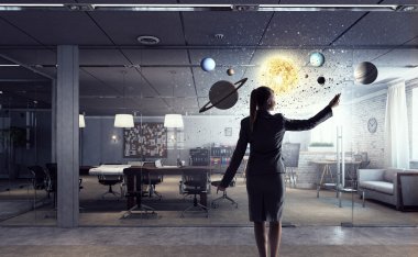 Modern ofis iç iş kadını. Karışık teknik