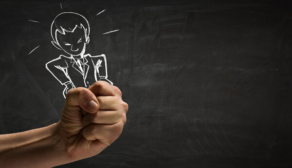 Забавный бизнесмен рисует мелом. Смешанные медиа
