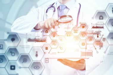Medya Teknolojileri kullanılıyor. Karışık teknik