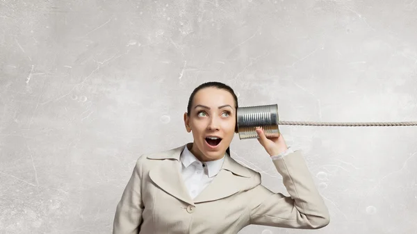 Vrouw met behulp van doven telefoon. Mixed media — Stockfoto