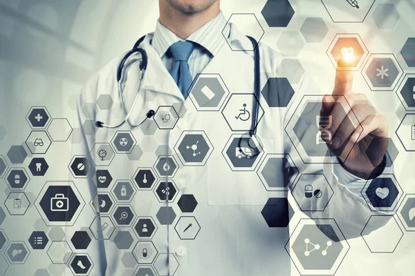 Tecnologías innovadoras en medicina. Medios mixtos —  Fotos de Stock