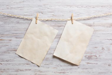 Clothesline kağıt bekle