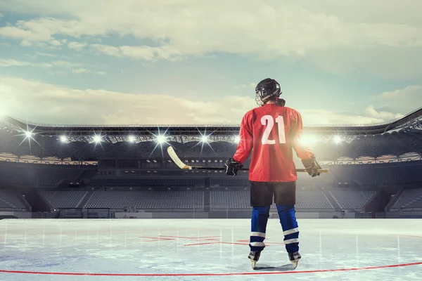 Kvinnan spela ishockey. Mixed media — Stockfoto