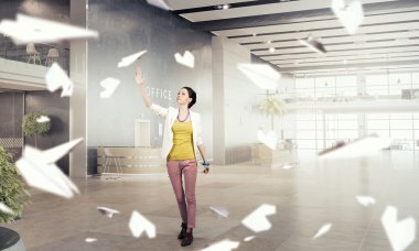 Kız ofis iç. Karışık teknik