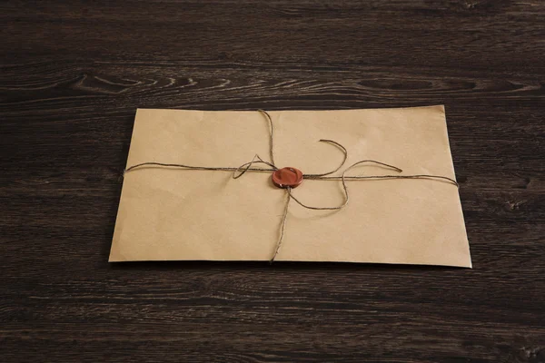 Letter with seal on table — Stock Photo, Image