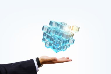 Erkek elinde küp. Karışık teknik