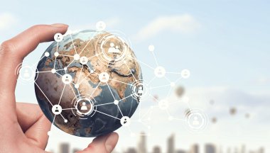 Medya dünya çapında teknoloji kavramı. Karışık teknik