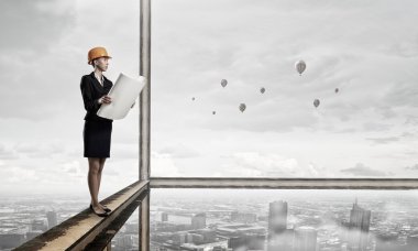 Zarif kadın mühendis. Karışık teknik