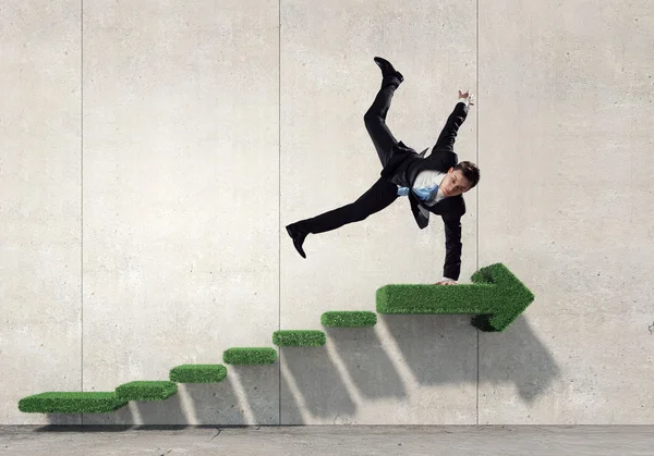 Un hombre de negocios de baile optimista. Medios mixtos — Foto de Stock