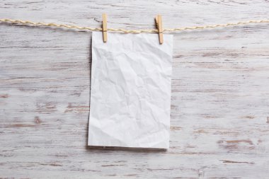 Clothesline kağıt bekle