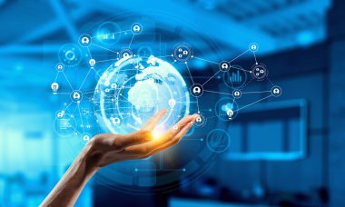 Medya dünya çapında teknoloji kavramı. Karışık teknik