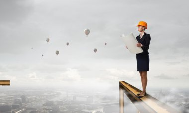 Zarif kadın mühendis. Karışık teknik