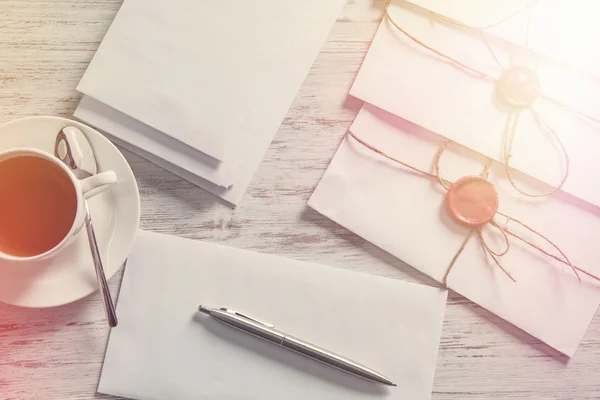 Letters met zegel op tafel — Stockfoto