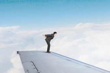 Risk için korkmuyor. Karışık teknik