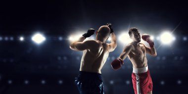 Kutusu profesyonel maç. Karışık teknik