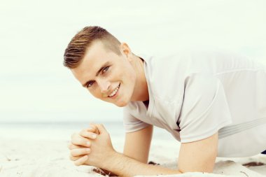 Adam sahilde dışında eğitim