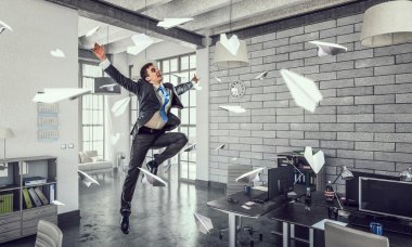 İşadamı Office atlama. Karışık teknik