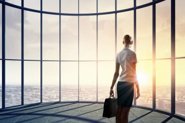 Yeni gün karşı karşıya. Karışık teknik