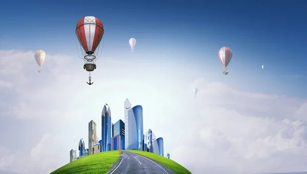 Αερόστατα που πετούν πάνω από τον ουρανό. Μικτή τεχνική — Φωτογραφία Αρχείου