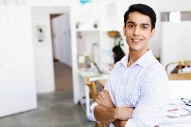 Genç adam mimar ofis