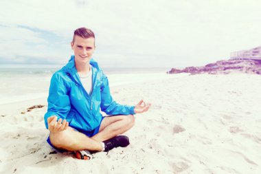 Adam sahilde dışında eğitim