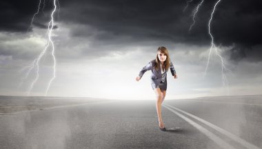 O şimdi başlatmak için belirlenir. Karışık teknik