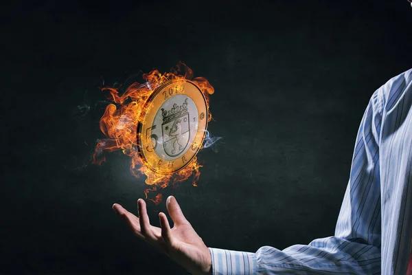 Yangında yanan euro para. Karışık teknik — Stok fotoğraf