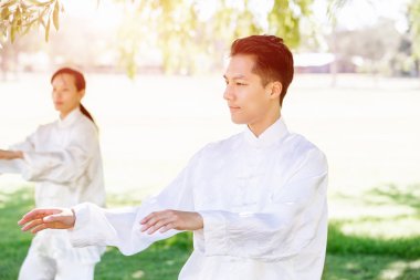 İnsanlar Park Thai chi