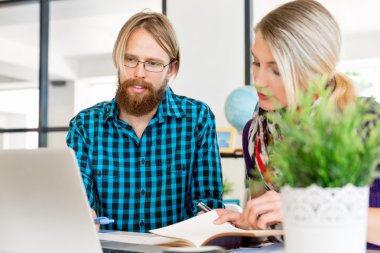Masada iki Ofis çalışanları