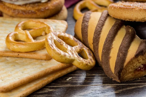 Galletas en la mesa — Foto de Stock