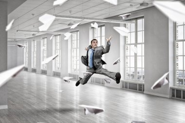 İşadamı Office atlama. Karışık teknik