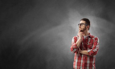 Yakışıklı hipster adam. Karışık teknik