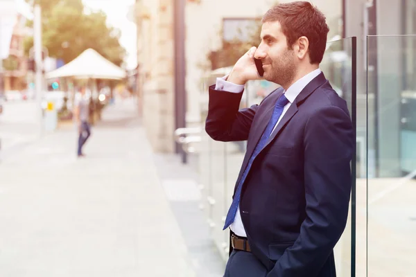 Portrait of handsome businessman outdoor — Stock Photo, Image