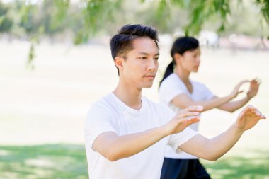 İnsanlar Park Thai chi