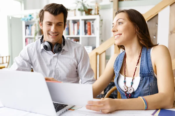 Start-up Team of two young people — Stock Photo, Image