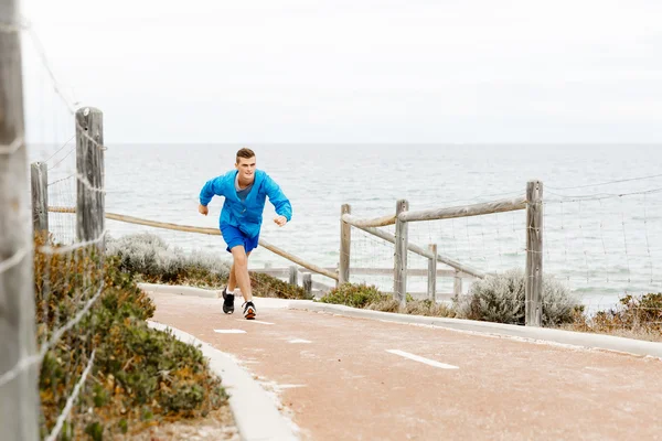 Healthy running man — Stock Photo, Image