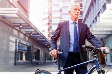 Bisiklet ile başarılı iş adamı