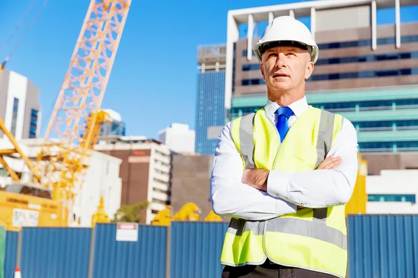 Ingeniero constructor en la obra — Foto de Stock