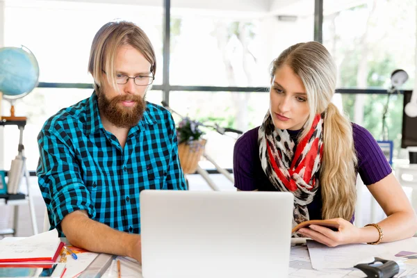 Masada iki Ofis çalışanları