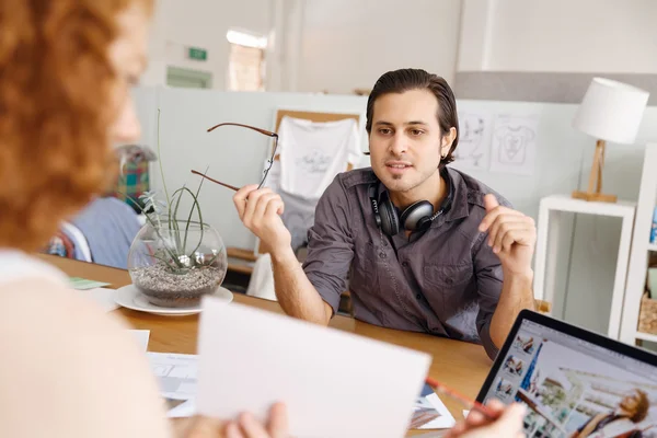 Two young architects in office — Stock Photo, Image