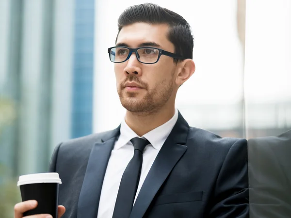 Portrait of handsome businessman outdoor — Stock Photo, Image