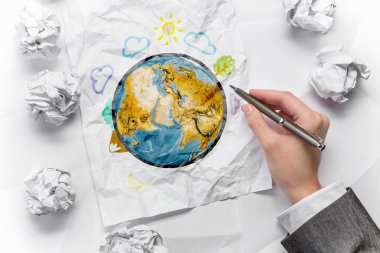 Dünya sevgi ve barış. Karışık teknik