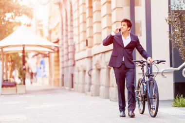 Bisiklet ile başarılı iş adamı