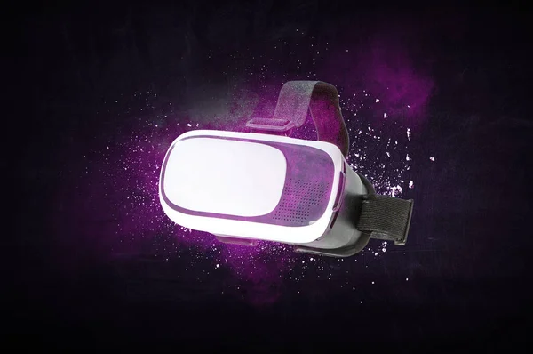 Imagem de óculos de realidade virtual flutuantes — Fotografia de Stock