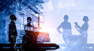 Aydınlatılmış arka planı olan bir grup iş adamı ana hatları