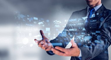 Modern teknolojileri kullanarak. Karışık ortam