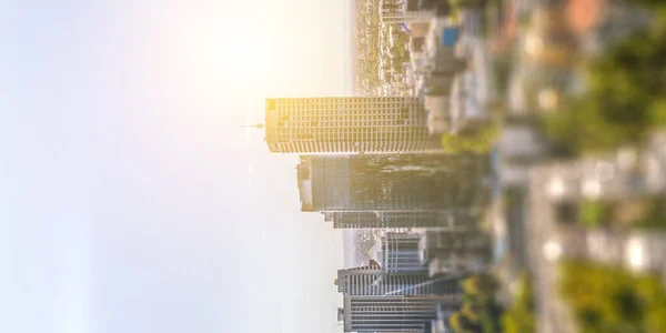 Blick auf die Stadt aus dem Obergeschoss — Stockfoto